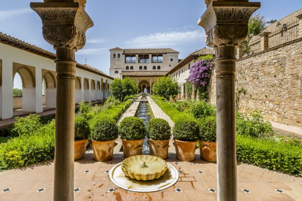 Cost of Courtyard Construction Service in Vallejo
